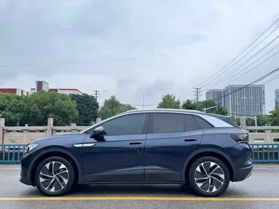 Volkswagen ID.4 Crozz 2023, 40000 км, за 13126.99 USD