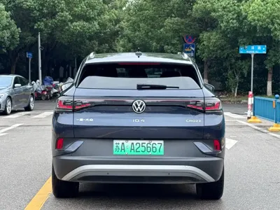 Volkswagen ID.4 Crozz 2023, 40000 км, за 13126.99 USD