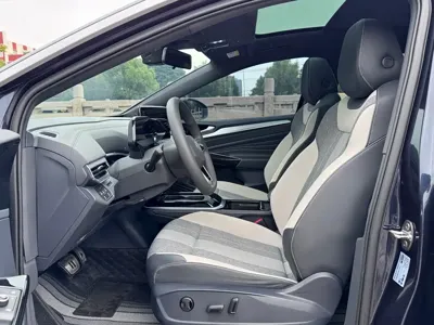 Volkswagen ID.4 Crozz 2023, 40000 км, за 13126.99 USD - фото 6