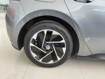 Volkswagen ID.3 2025, 22400 км, за 14817 USD - фото 10