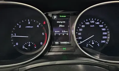 Hyundai Santafe 2016, 144085 км, за 8407.77 USD - фото 8