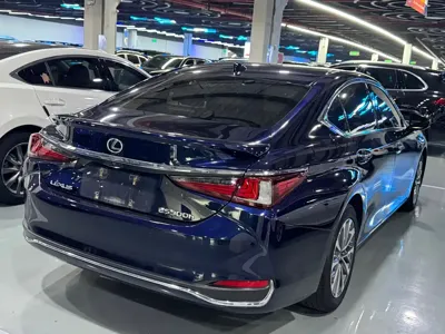 Lexus ES 2023, 38000 км, за 32268.36 USD - фото 15