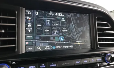Hyundai Avante 2019, 17286 км, за 9715.11 USD - фото 14