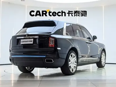 Rolls-Royce Cullinan 2025, 7100 км, за 806341.04 USD