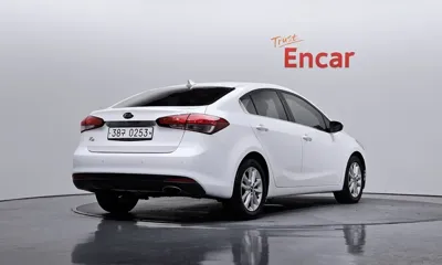 Kia K3 2017, 62157 км, за 6541.13 USD
