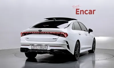 Kia K5 2020, 52469 км, за 15698.89 USD