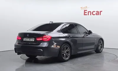 BMW 3-Series 2018, 89509 км, за 12143.89 USD