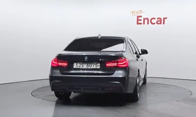 BMW 3-Series 2018, 89509 км, за 12143.89 USD