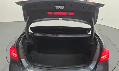 BMW 3-Series 2018, 89509 км, за 12143.89 USD - фото 20