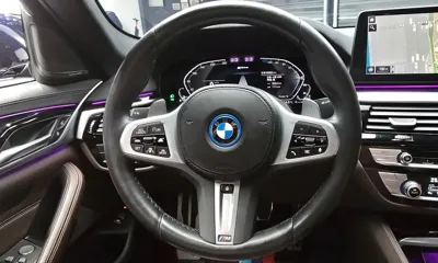BMW 5-Series 2023, 59063 км, за 26423.82 USD - фото 13