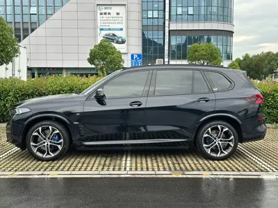 BMW X5 2026, 5000 км, за 82456.05 USD