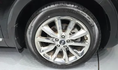 Kia Sorento 2017, 80511 км, за 9839.83 USD - фото 21