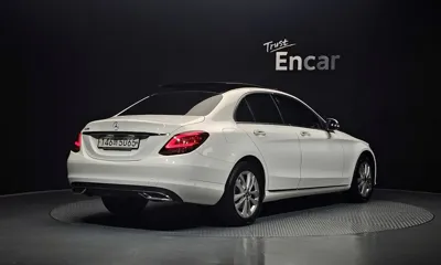 Mercedes-Benz C-Class 2020, 68409 км, за 15926.67 USD