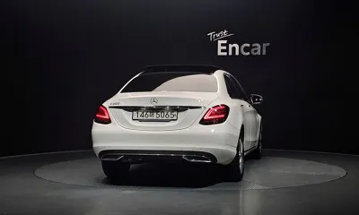 Mercedes-Benz C-Class 2020, 68409 км, за 15926.67 USD