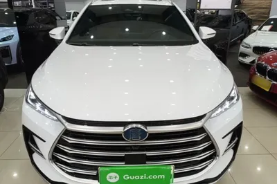 BYD Tang New Energy 2023, 35600 км, за 18054 USD