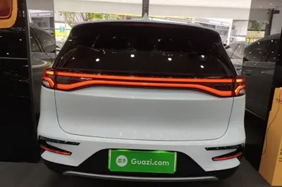 BYD Tang New Energy 2023, 35600 км, за 18054 USD