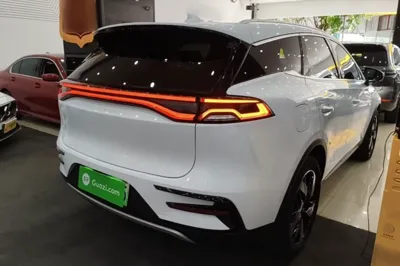 BYD Tang New Energy 2023, 35600 км, за 18054 USD - фото 6