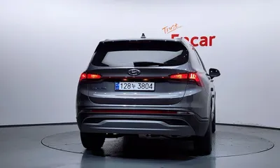 Hyundai Santafe 2022, 118012 км, за 11701.22 USD