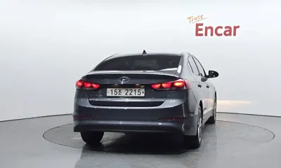 Hyundai Avante 2018, 109651 км, за 6316.34 USD