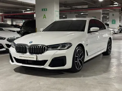 BMW 5-Series · 2023 год