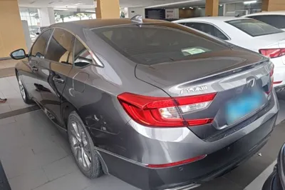Honda Accord 2018, 98800 км, за 16126 USD