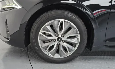 Kia K5 2023, 32274 км, за 16612.39 USD