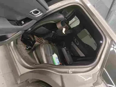 Land Rover Velar 2019, 60000 км, за 24170.19 USD - фото 7