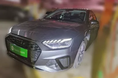 Audi A4L · 2022 год
