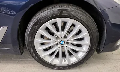 BMW 5-Series 2020, 112072 км, за 18376.53 USD