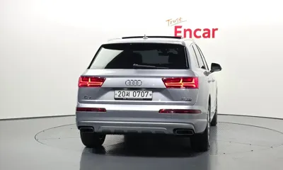 Audi Q7 2016, 96769 км, за 20822.33 USD