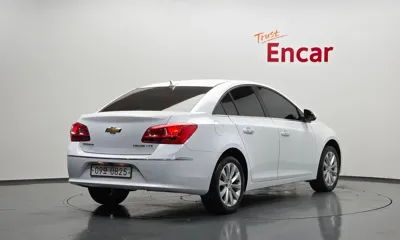 ChevroletGMDaewoo Cruze 2016, 120058 км, за 2115.28 USD