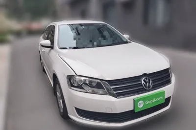 Volkswagen Lavida 2013, 82800 км, за 5921 USD