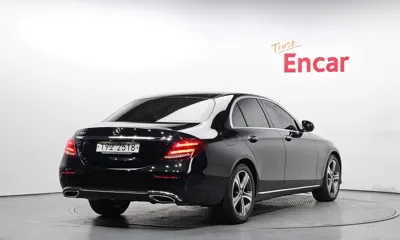 Mercedes-Benz E-Class 2019, 73823 км, за 15471.62 USD