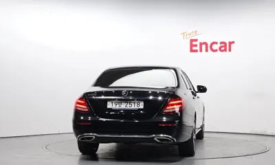 Mercedes-Benz E-Class 2019, 73823 км, за 15471.62 USD