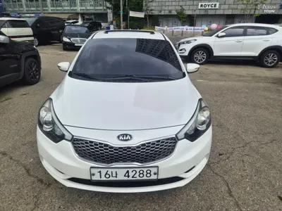 Kia K3 · 2013 год