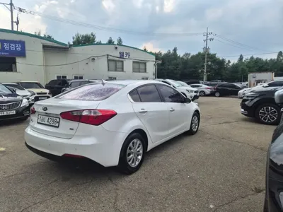 Kia K3 2013, 87764 км, за 3635.65 USD