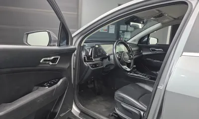Kia Sportage 2023, 95976 км, за 12223.32 USD - фото 10