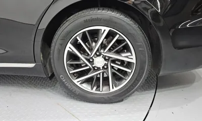 Hyundai Grandeur 2023, 164827 км, за 11290.53 USD - фото 21