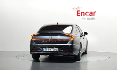 Hyundai Sonata 2021, 58803 км, за 13609.42 USD