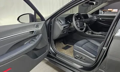 Hyundai Sonata 2021, 58803 км, за 13609.42 USD - фото 10