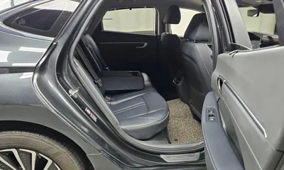 Hyundai Sonata 2021, 58803 км, за 13609.42 USD - фото 11