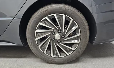 Hyundai Sonata 2021, 58803 км, за 13609.42 USD - фото 21