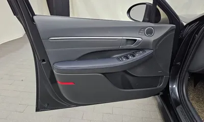 Hyundai Sonata 2021, 58803 км, за 13609.42 USD - фото 24