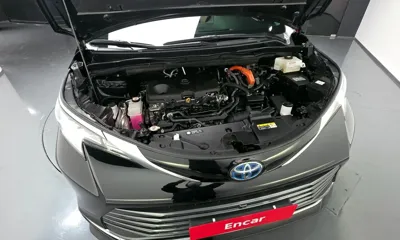 Toyota Sienna 2024, 41346 км, за 36759.88 USD - фото 6