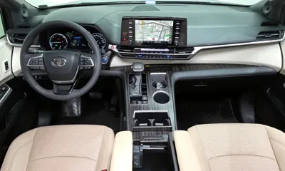 Toyota Sienna 2024, 41346 км, за 36759.88 USD - фото 7