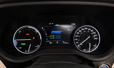 Toyota Sienna 2024, 41346 км, за 36759.88 USD - фото 8