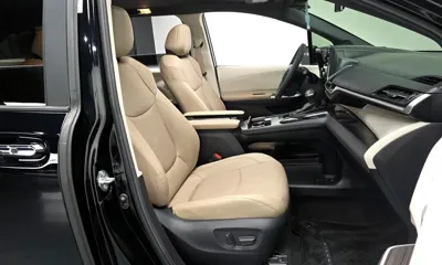 Toyota Sienna 2024, 41346 км, за 36759.88 USD - фото 11