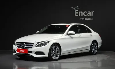 Mercedes-Benz C-Class · 2018 год