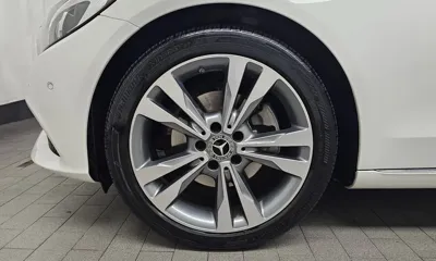 Mercedes-Benz C-Class 2018, 142873 км, за 8593.34 USD