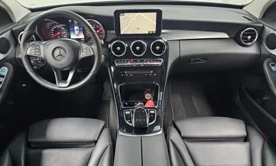 Mercedes-Benz C-Class 2018, 142873 км, за 8593.34 USD - фото 7